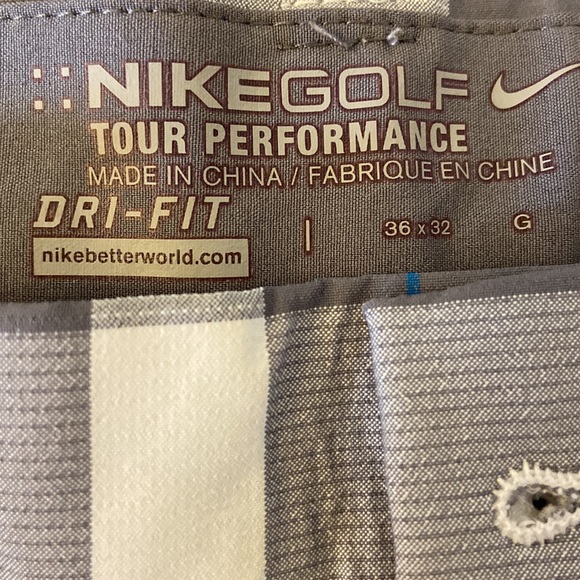 NIKE Dri-Fit True Performance Golf Trousers. NWOT. Size 36 X 32. Never worn. - Picture 2 of 10